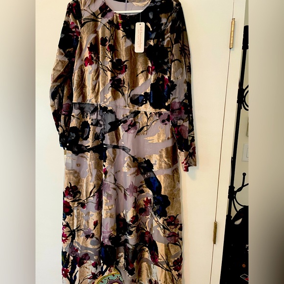 Brand NEW Soft Surroundings dress. Great for a wedding. - Picture 3 of 13